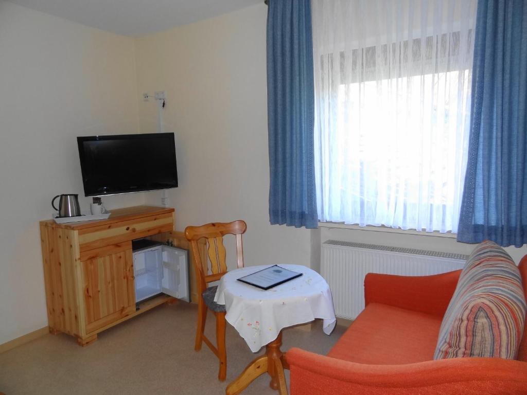 Gasthof Zum Hohen Lohr Battenhausen Room photo