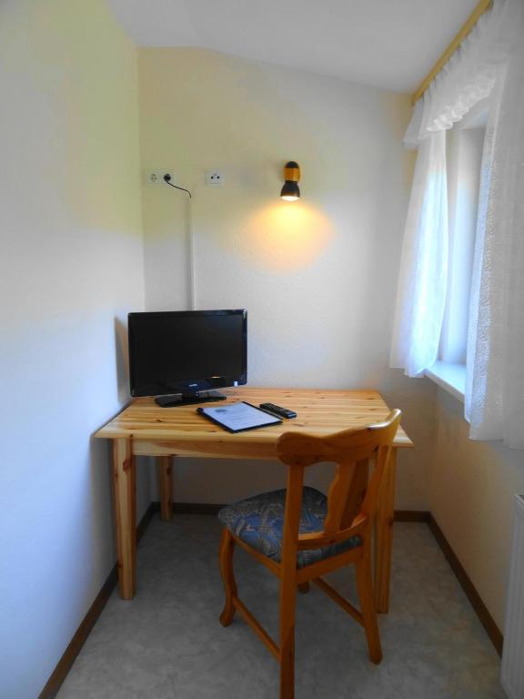 Gasthof Zum Hohen Lohr Battenhausen Room photo